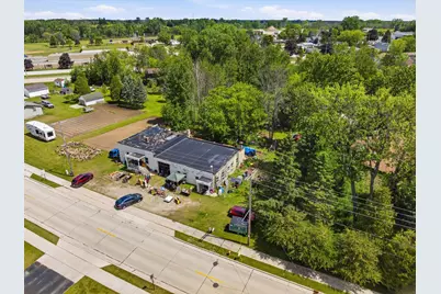 3131  Riverview Dr, Two Rivers, WI 54241 - Photo 2