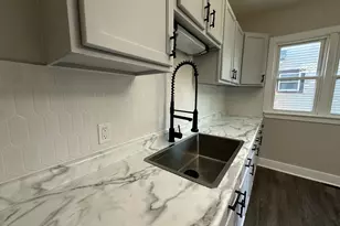 2525 N 44th St, Milwaukee, WI 53210 - Photo 12