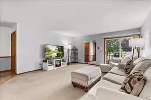 320 E Washington St, Slinger, WI 53086 - Photo 10