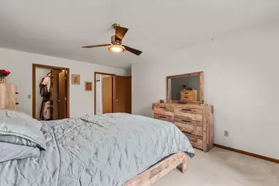 320 E Washington St #4, Slinger, WI 53086 - Photo 22