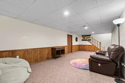 320 E Washington St #4, Slinger, WI 53086 - Photo 32