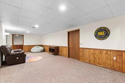 320 E Washington St #4, Slinger, WI 53086 - Photo 30
