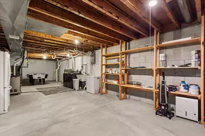 320 E Washington St #4, Slinger, WI 53086 - Photo 34