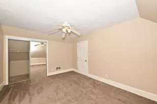 215 W Chestnut St, Port Washington, WI 53074 - Photo 16