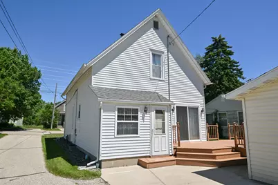 215 W Chestnut St, Port Washington, WI 53074 - Photo 18