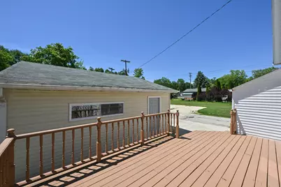 215 W Chestnut St, Port Washington, WI 53074 - Photo 24