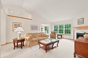 268 Lakeridge Dr, Oconomowoc, WI 53066 - Photo 2