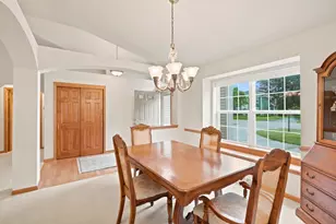 268 Lakeridge Dr, Oconomowoc, WI 53066 - Photo 8