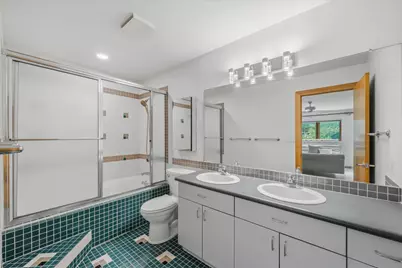 3411 W River Dr, Mequon, WI 53097 - Photo 24