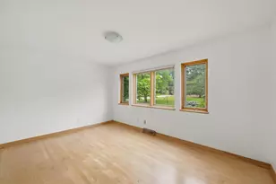 3411 W River Dr, Mequon, WI 53097 - Photo 16