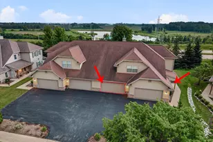 1724 New Port Vista Dr, Port Washington, WI 53024 - Photo 2