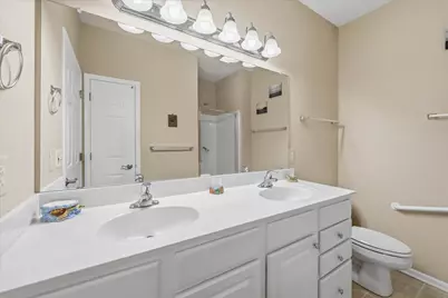 1724  New Port Vista Dr, Port Washington, WI 53024 - Photo 20