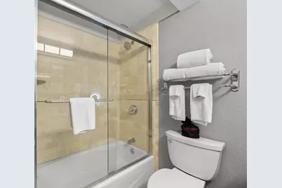 269  Fontana Blvd #2466, Fontana, WI 53125 - Photo 6