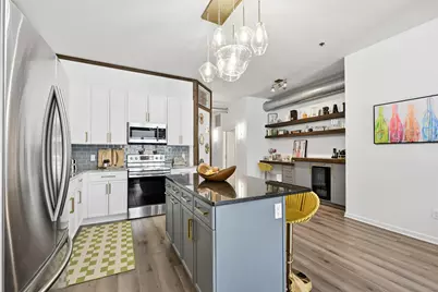 1924 N Hubbard St #305, Milwaukee, WI 53212 - Photo 8