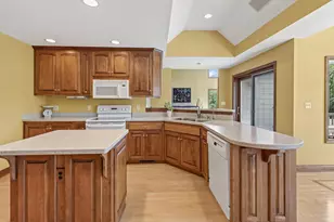1475 Cedarton Pkwy, Cedarburg, WI 53024 - Photo 10