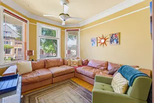 1924 N Oakland Ave, Milwaukee, WI 53202 - Photo 4