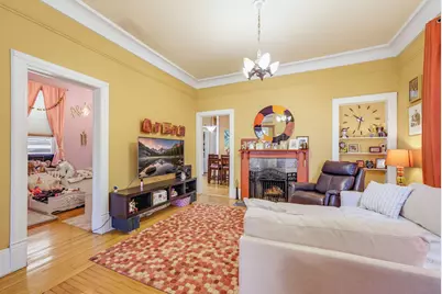 1924 N Oakland Ave #1926, Milwaukee, WI 53202 - Photo 6
