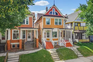 1920 N Oakland Ave, Milwaukee, WI 53202 - Photo 2