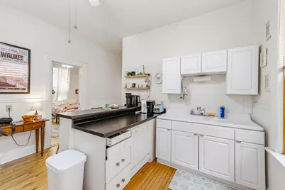 1920 N Oakland Ave #1922, Milwaukee, WI 53202 - Photo 12