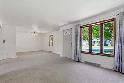 1615  Ashland Ave, Sheboygan, WI 53081 - Photo 6