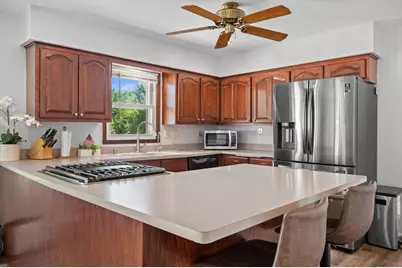 7434 S Logan Ave, Oak Creek, WI 53154 - Photo 6