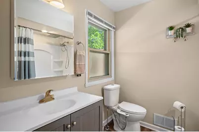 7434 S Logan Ave, Oak Creek, WI 53154 - Photo 10