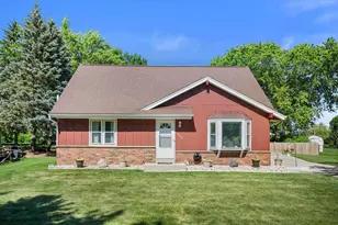 7434 S Logan Ave, Oak Creek, WI 53154 - Photo 2