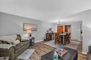 573 Jordan Cir, Richfield, WI 53017 - Photo 14