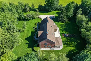 5623 River Hills Rd, Racine, WI 53402 - Photo 6