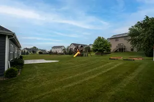 542 Tahoe Ln, Hartford, WI 53027 - Photo 22