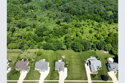 29306  River View Pkwy, Racine, WI 53105 - Photo 2