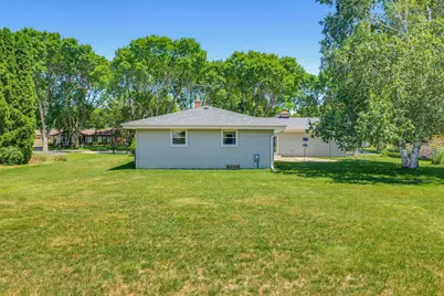 9069 N Maura Ln, Brown Deer, WI 53223 - Photo 30