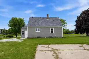 10110 S Shepard Ave, Oak Creek, WI 53154 - Photo 22