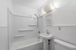 10110 S Shepard Ave, Oak Creek, WI 53154 - Photo 6