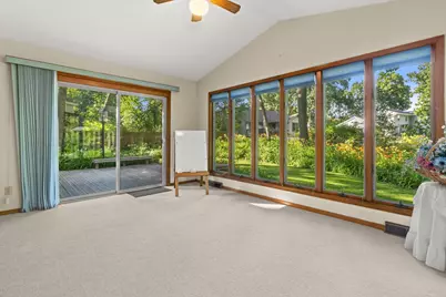 4206  Fox Hills Dr, Janesville, WI 53546 - Photo 8