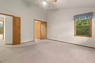4206 Fox Hills Dr, Janesville, WI 53546 - Photo 22