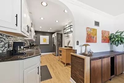 7022 W Clarke St, Wauwatosa, WI 53213 - Photo 12
