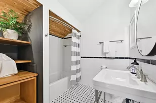 7022 W Clarke St, Wauwatosa, WI 53213 - Photo 22
