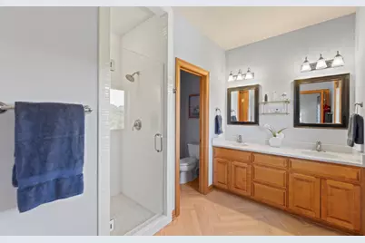 W314N352  Lara Ln #402, Delafield, WI 53018 - Photo 46