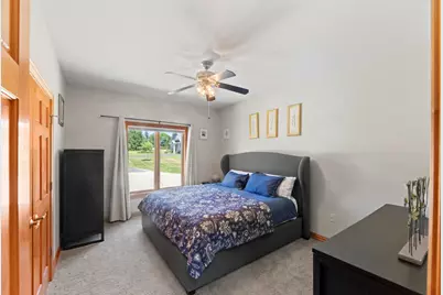 W314N352  Lara Ln #402, Delafield, WI 53018 - Photo 42
