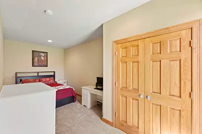 W314N352  Lara Ln #402, Delafield, WI 53018 - Photo 48