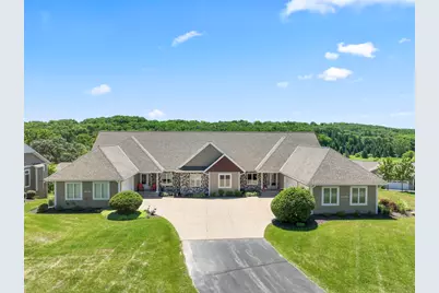 W314N352  Lara Ln #402, Delafield, WI 53018 - Photo 56