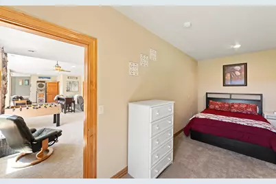 W314N352  Lara Ln #402, Delafield, WI 53018 - Photo 46