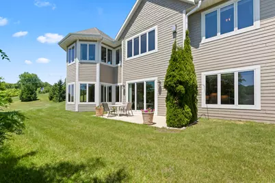 W314N352  Lara Ln #402, Delafield, WI 53018 - Photo 36