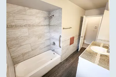 5925 N 75th St, Milwaukee, WI 53218 - Photo 14