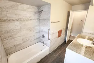 5925 N 75th St, Milwaukee, WI 53218 - Photo 14