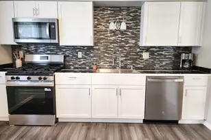 5925 N 75th St, Milwaukee, WI 53218 - Photo 2