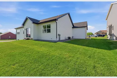 1291  Carolyn Blvd, Mayville, WI 53050 - Photo 32
