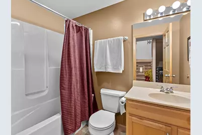2226  Fairfield Ln, Plymouth, WI 53073 - Photo 42