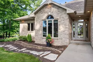 2226 Fairfield Ln, Plymouth, WI 53073 - Photo 4